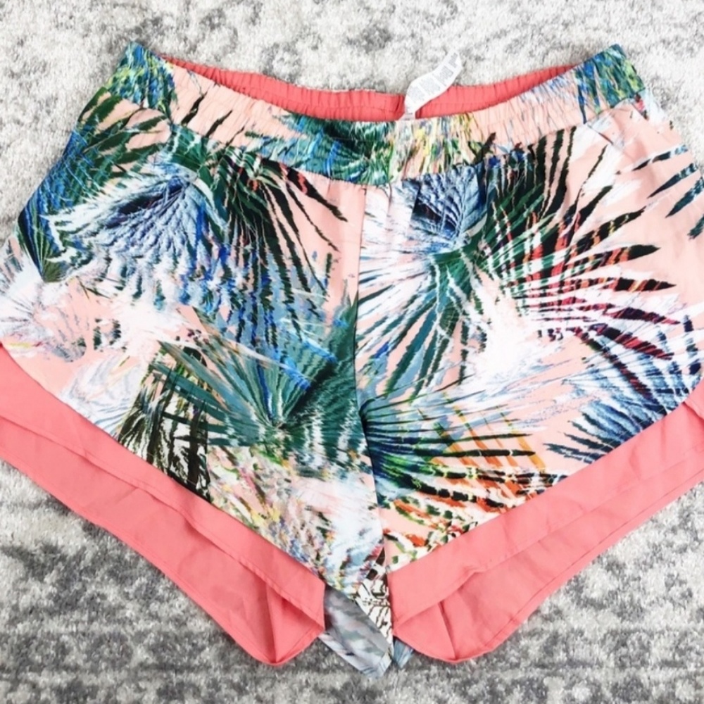 Fabletics Tropical Print Women's Shorts